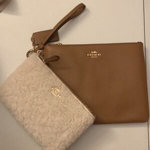 COACH Shearling Key Pouch & Saddle Leather Purse Wristlet Pouch NEW With Tag